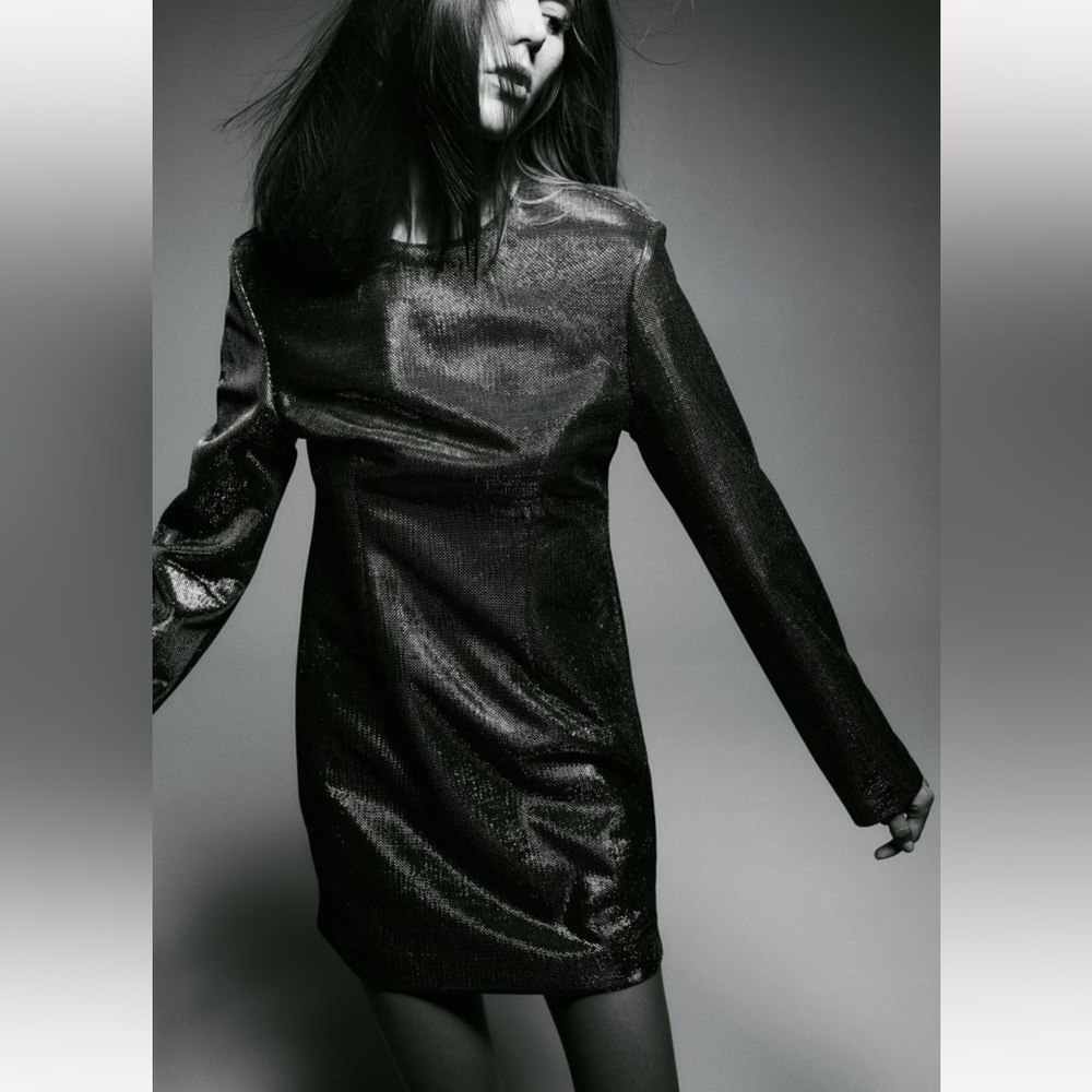 H&M NWT metallic silver / gray long sleeves mini dress with shoulder pads - Picture 4 of 4